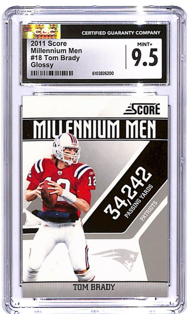 2011 Score Tom Brady Milenium Men Glossy CGC 9.5 #18 Patriots