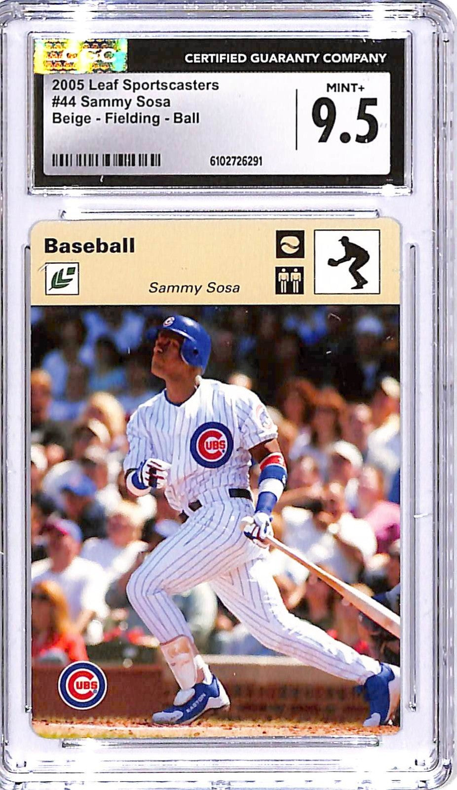 2005 Leaf Sportscasters Sammy Sosa Beige Fielding Ball #44 /30 CGC 9.5 Cubs
