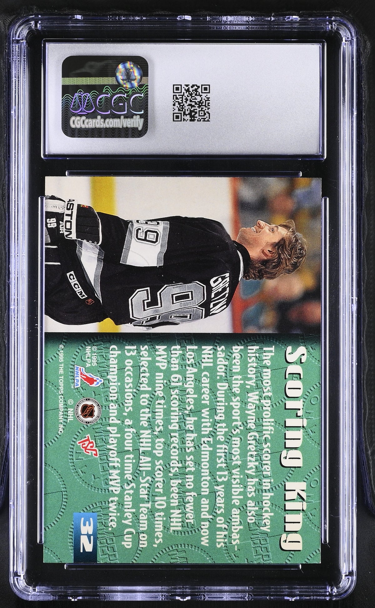 1995 Stadium Club Members Only Wayne Gretzky #32 CGC 9 Los Angeles Kings