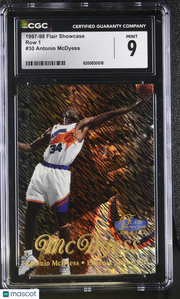 1997-98 Flair Showcase Antonio McDyess Row 1 #30 CGC 9 Phoenix Suns