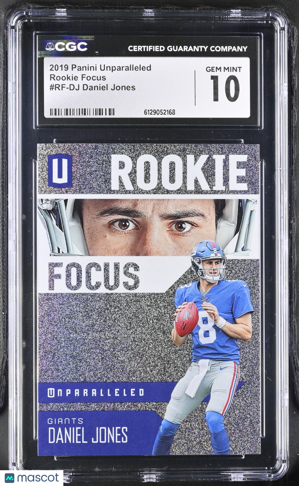 2019 Panini Unparalleled Daniel Jones Rookie Rookie Focus #RF-DJ CGC 10 Giants