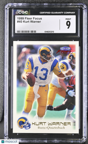 1999 Fleer Focus Kurt Warner #40 CGC 9 St. Louis Rams