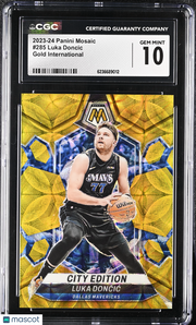 2023-24 Panini Mosaic Luka Doncic Gold International /10 #285 CGC 10 Mavericks