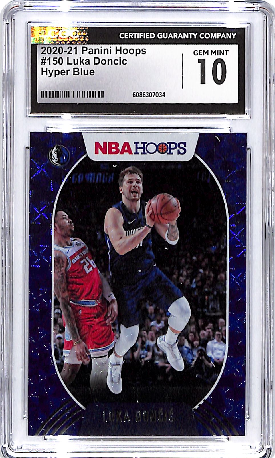 2020-21 Hoops Luka Doncic Hyper Blue #150 CGC 10 Mavericks